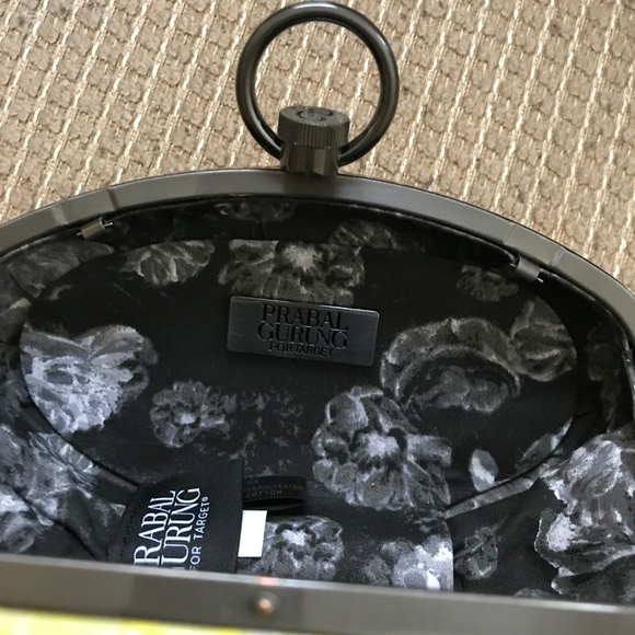 Prabal Gurung for Target Signature Clutch - Picture 6 of 7